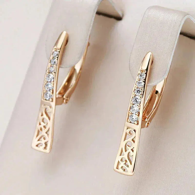 Small natural zirconia earrings in gold Unique Joyas