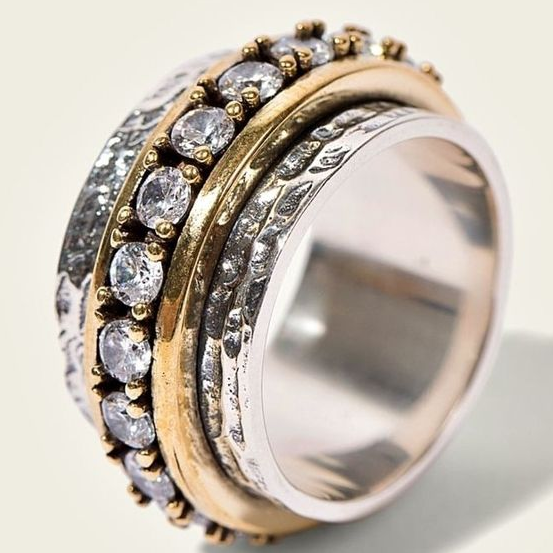 Vintage ring made of gold & silver with zirconia